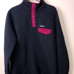 SOLD ON M. navy blue patagonia pullover